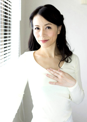 井上綾子 Ayako Inoue