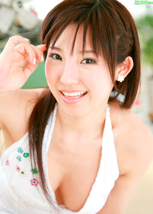 川奈栞 Shiori Kawana